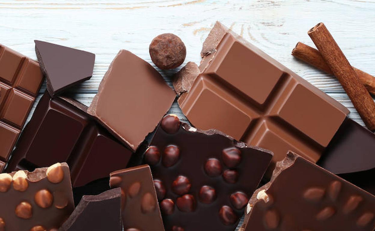 El alimento retirado del mercado por sus alérgenos no especificados: chocolate