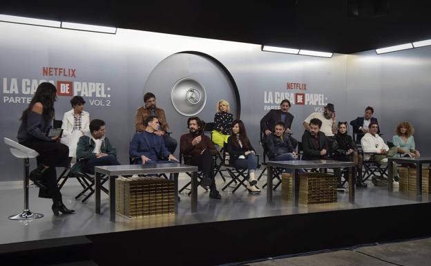 El equipo de 'La casa de papel', durante la presentación del volumen 2 de la quinta y última temporada.