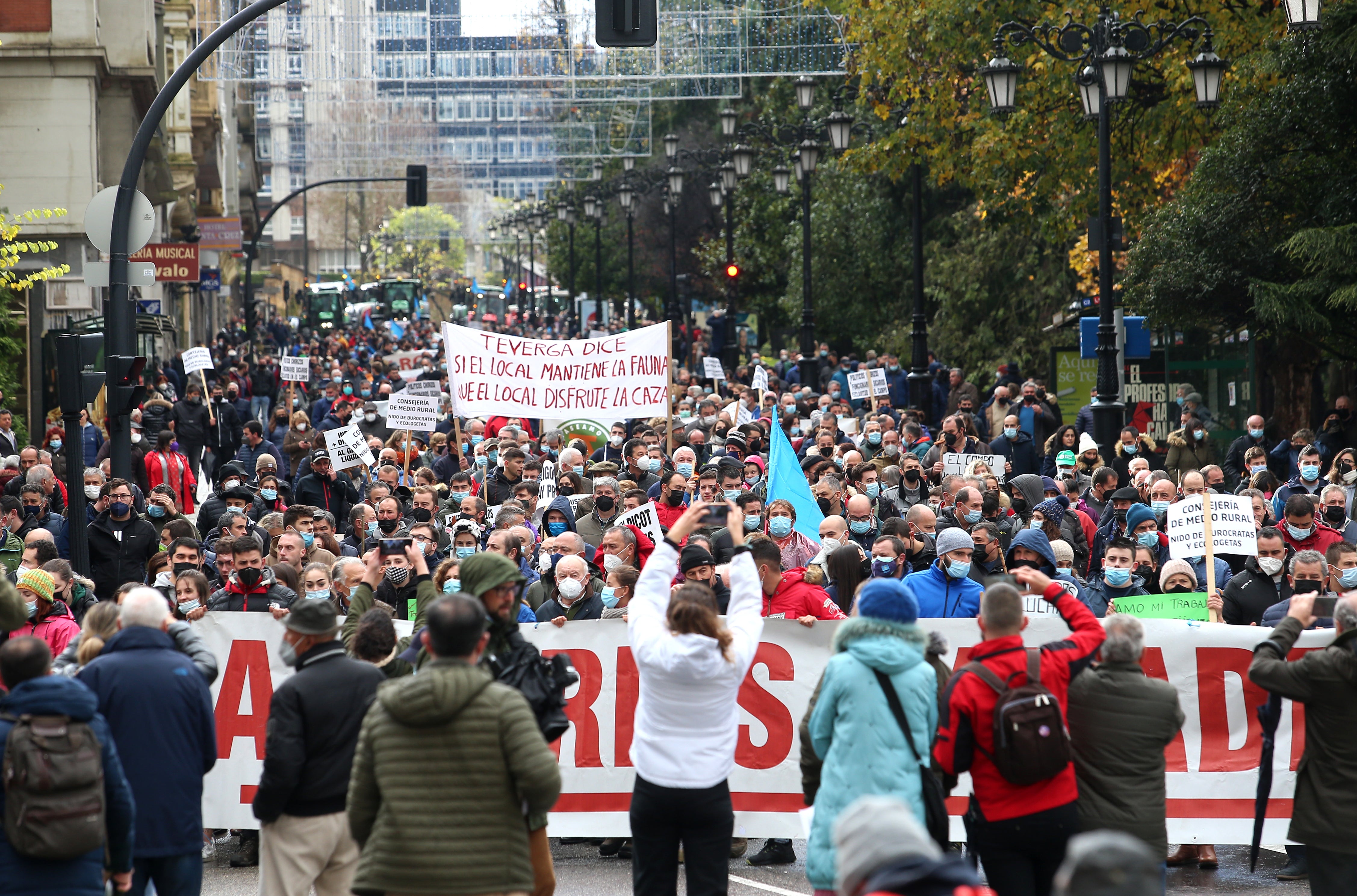 Fotos: El sector ganadero asturiano se manifiesta en Oviedo