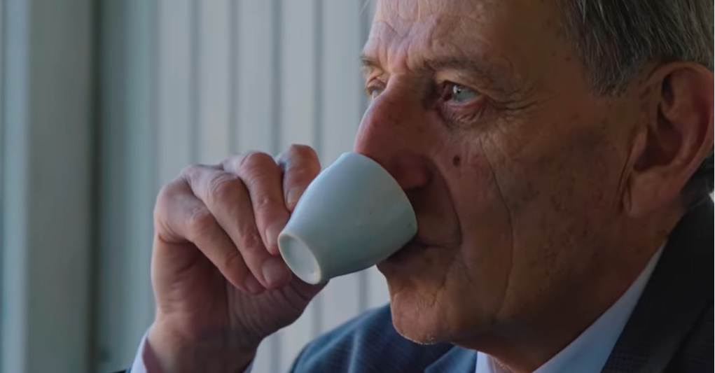 Un ciudadano turco ha entrado en el libro récord de los Guinnes como poseedor de la nariz más grande del mundo