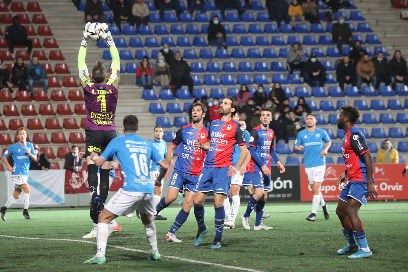 Fotos: Las mejores jugadas del Langreo-Pontevedra