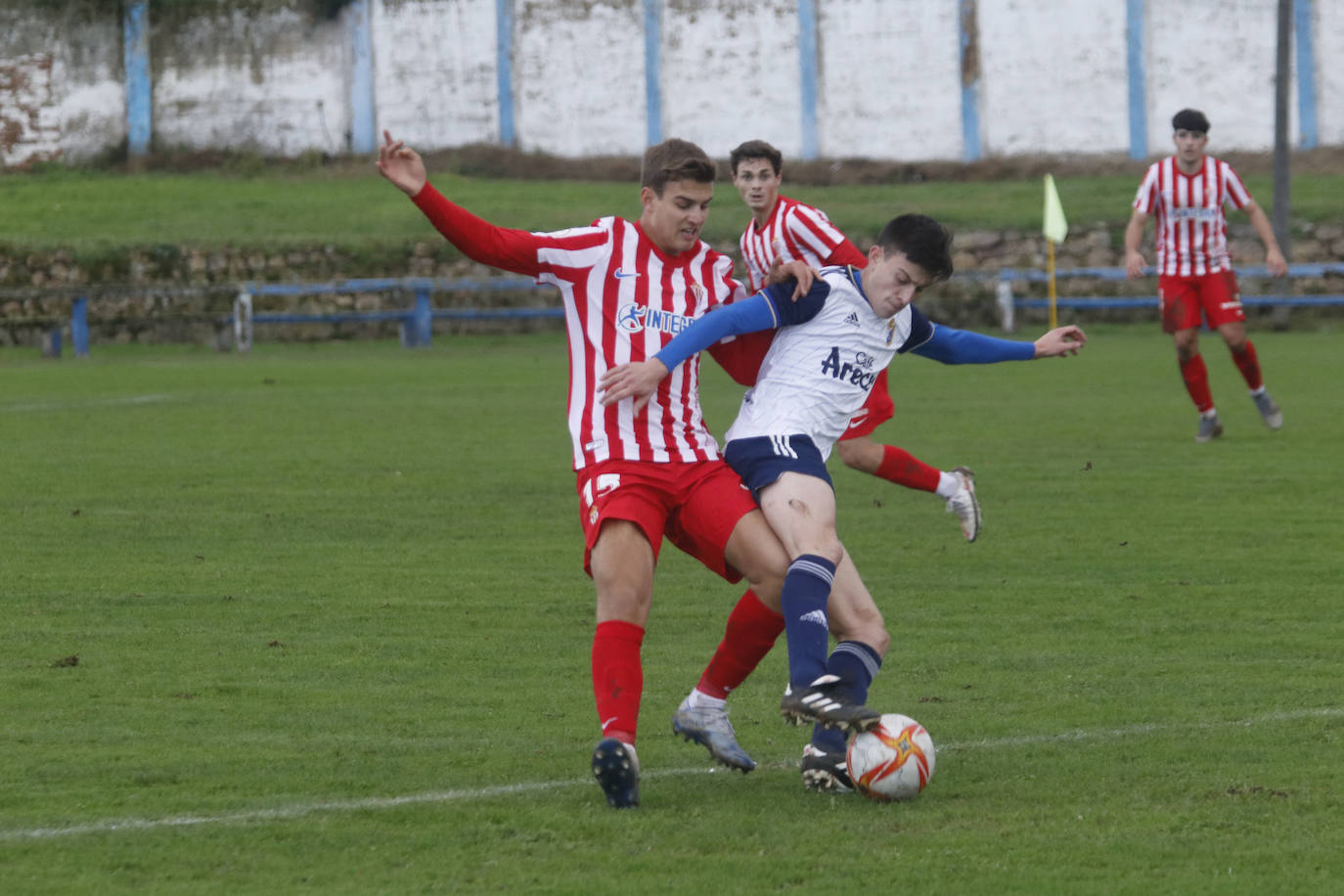 Fotos: Las mejores jugadas del Sporting B-Mosconia