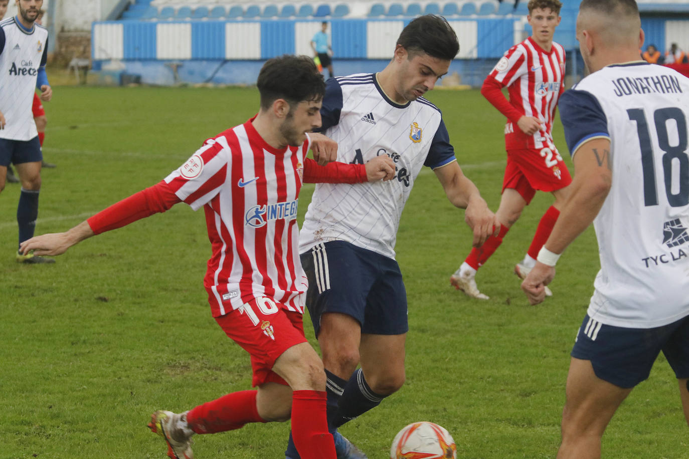 Fotos: Las mejores jugadas del Sporting B-Mosconia