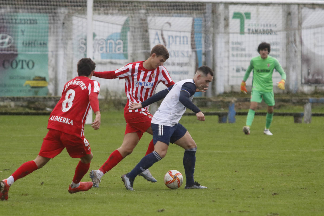 Fotos: Las mejores jugadas del Sporting B-Mosconia