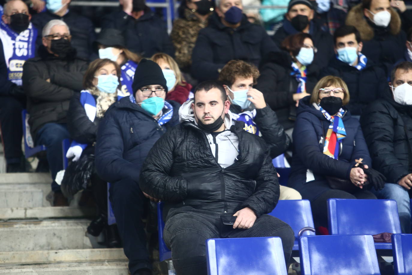 Buscate en la grada del Tartiere en el partido Real Oviedo Alcorcón