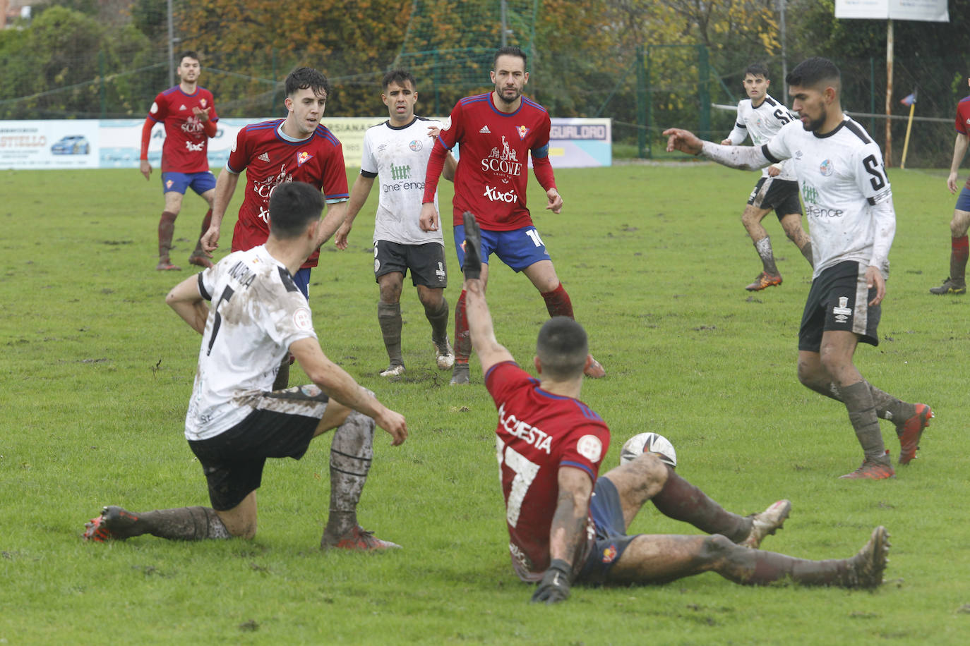 Fotos: Las mejores jugadas de la victoria del Ceares contra el Salamanca