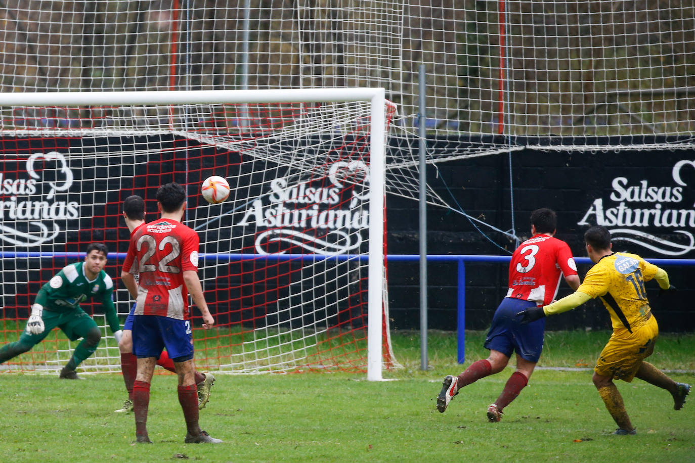 Fotos: Las mejores imágenes del Titánico-Colunga en Las Tolvas