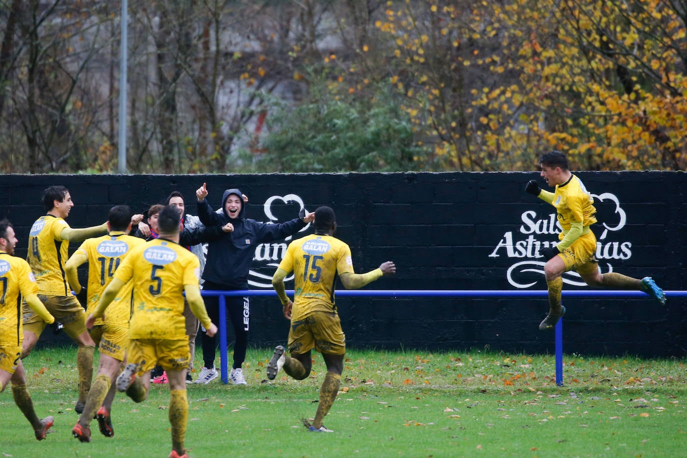 Fotos: Las mejores imágenes del Titánico-Colunga en Las Tolvas