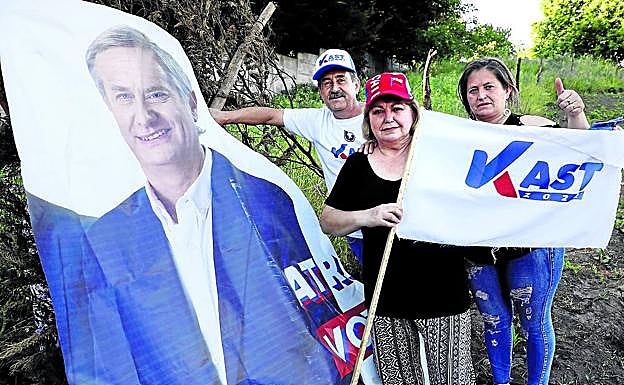 Simpatizantes de Kast, el candidato de la derecha en un país cada vez más polarizado.