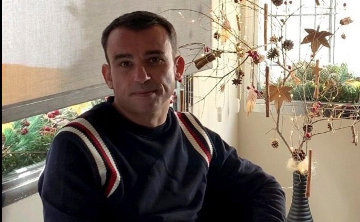 Marcos Granda, en un rincón de su establecimiento.