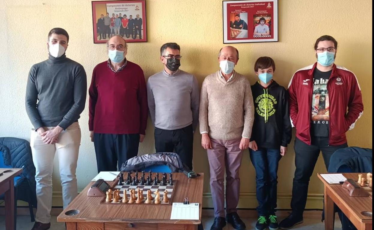 Vigón, San Claudio, Alvariño, Bernal, Sierra y Pérez, campeones de Asturias.