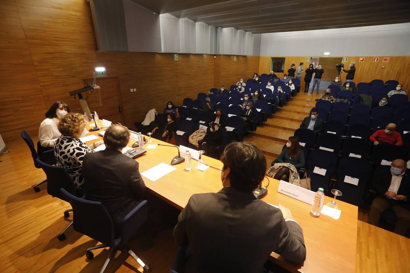 El consejero de Ciencia, Innovación y Universidad, Borja Sánchez, visitó este miércoles el nuevo Instituto Mixto de Investigación en Biodiversidad, el IMIB, una unidad mixta en el campus de Mieres.