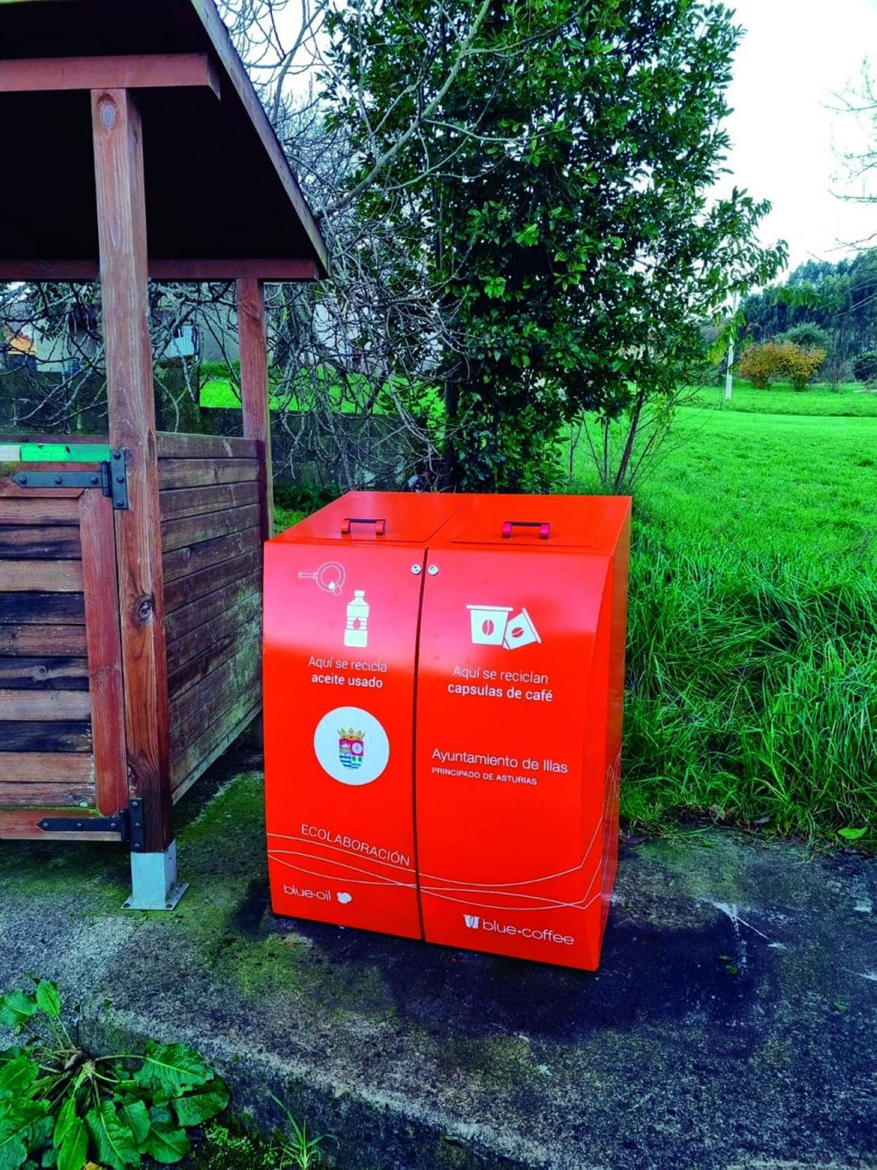 Detalle de uno de los nuevos contenedores instalados en Illas. 