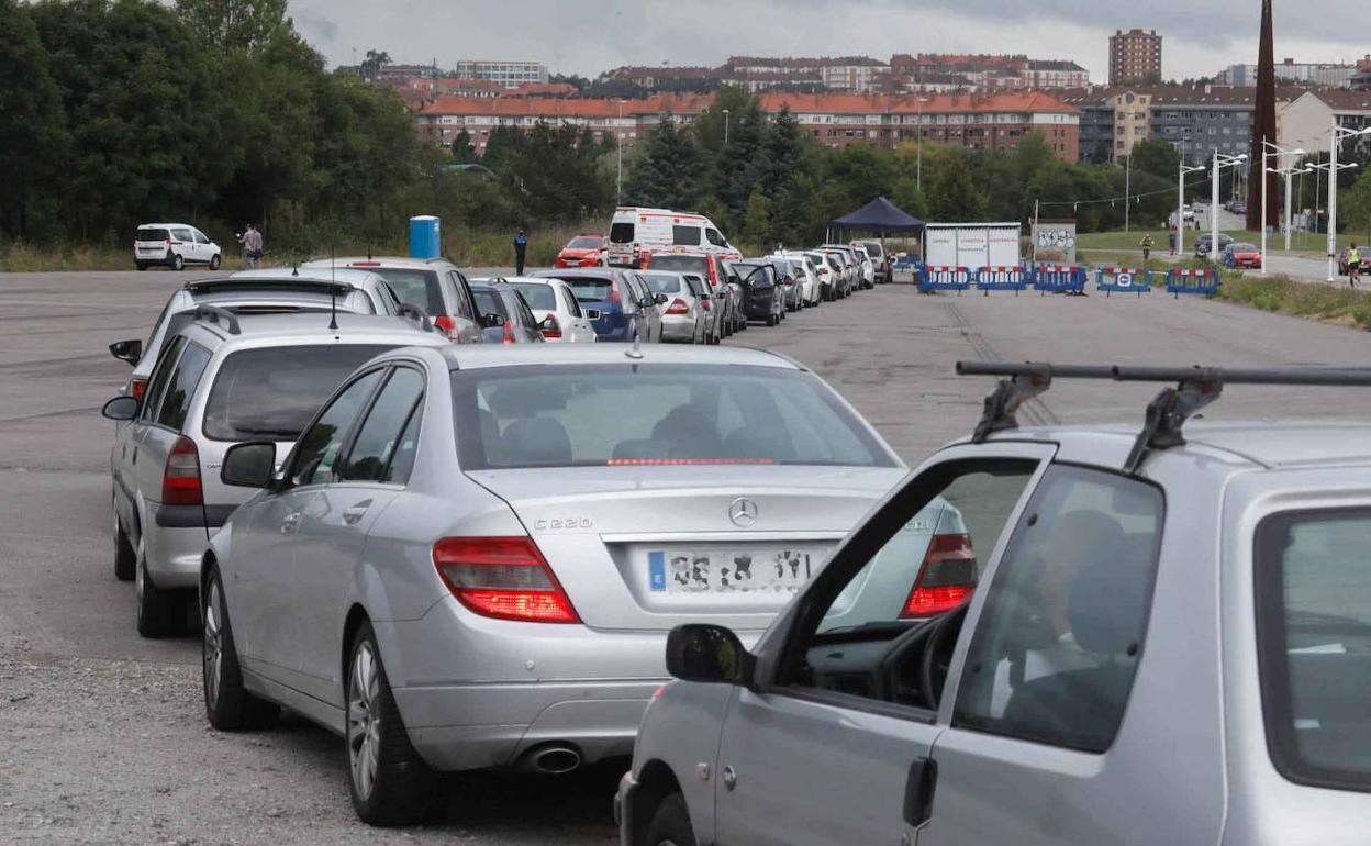 Largas colas para someterse a una PCR