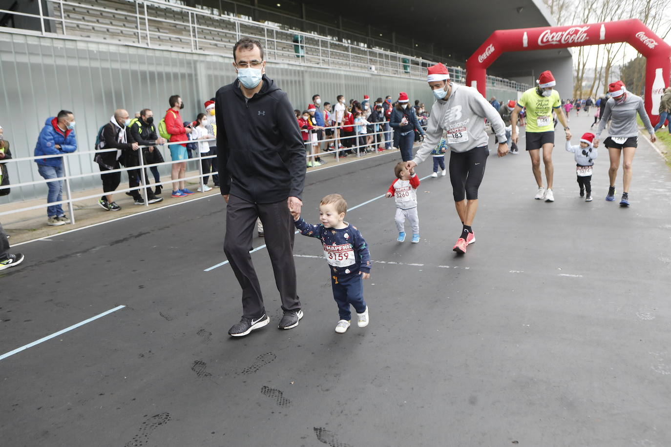 Fotos: Así fue la Carrera de Nochebuena de los niños