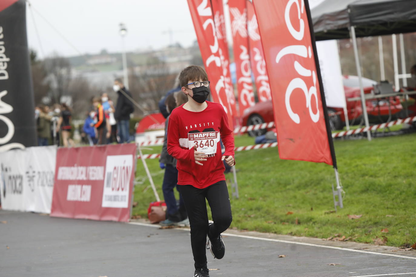Fotos: Así fue la Carrera de Nochebuena de los niños