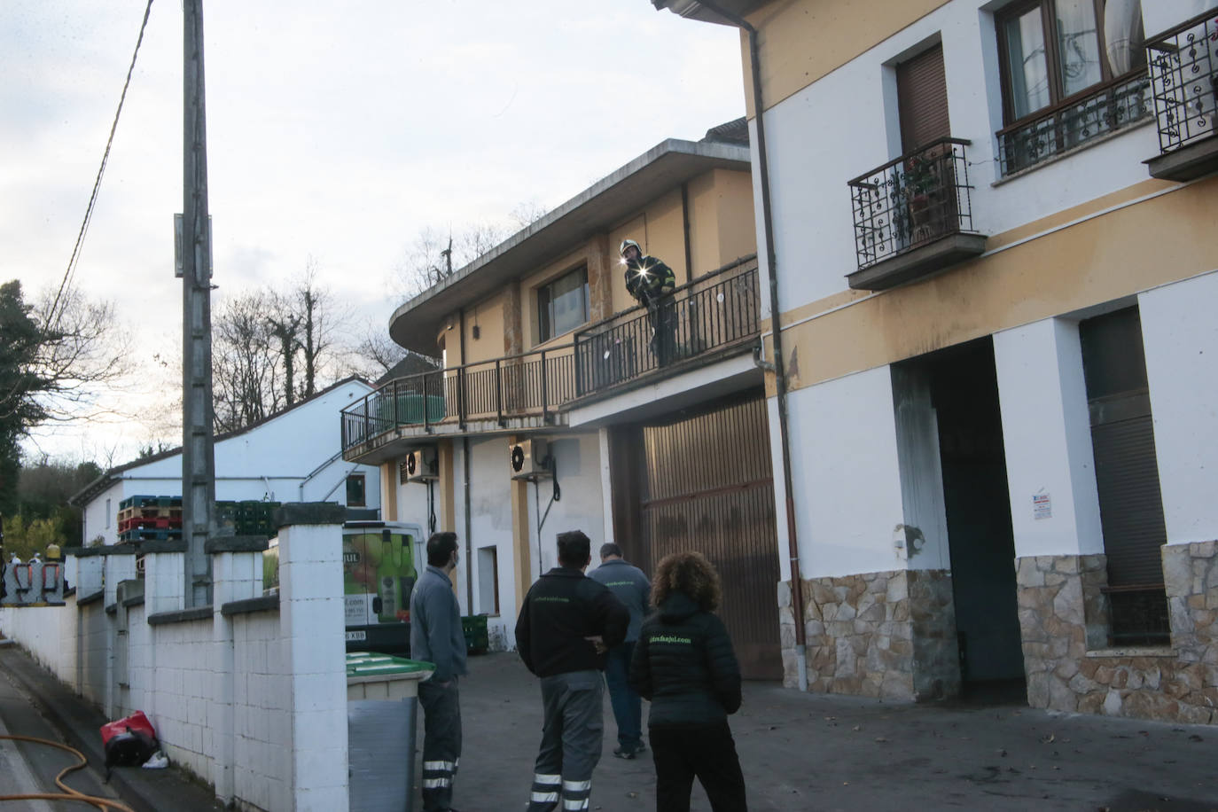 Fotos: El fuego arrasa con la sala de máquinas del Llagar Sidra Fanjul
