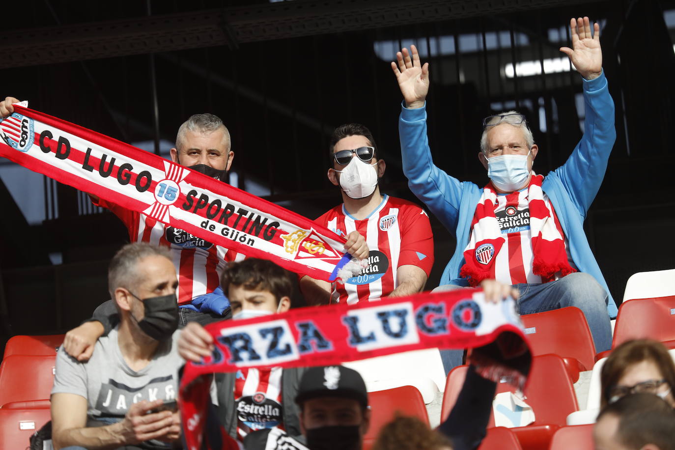 Fotos: ¿Estuviste en el Sporting - Lugo? ¡Búscate!