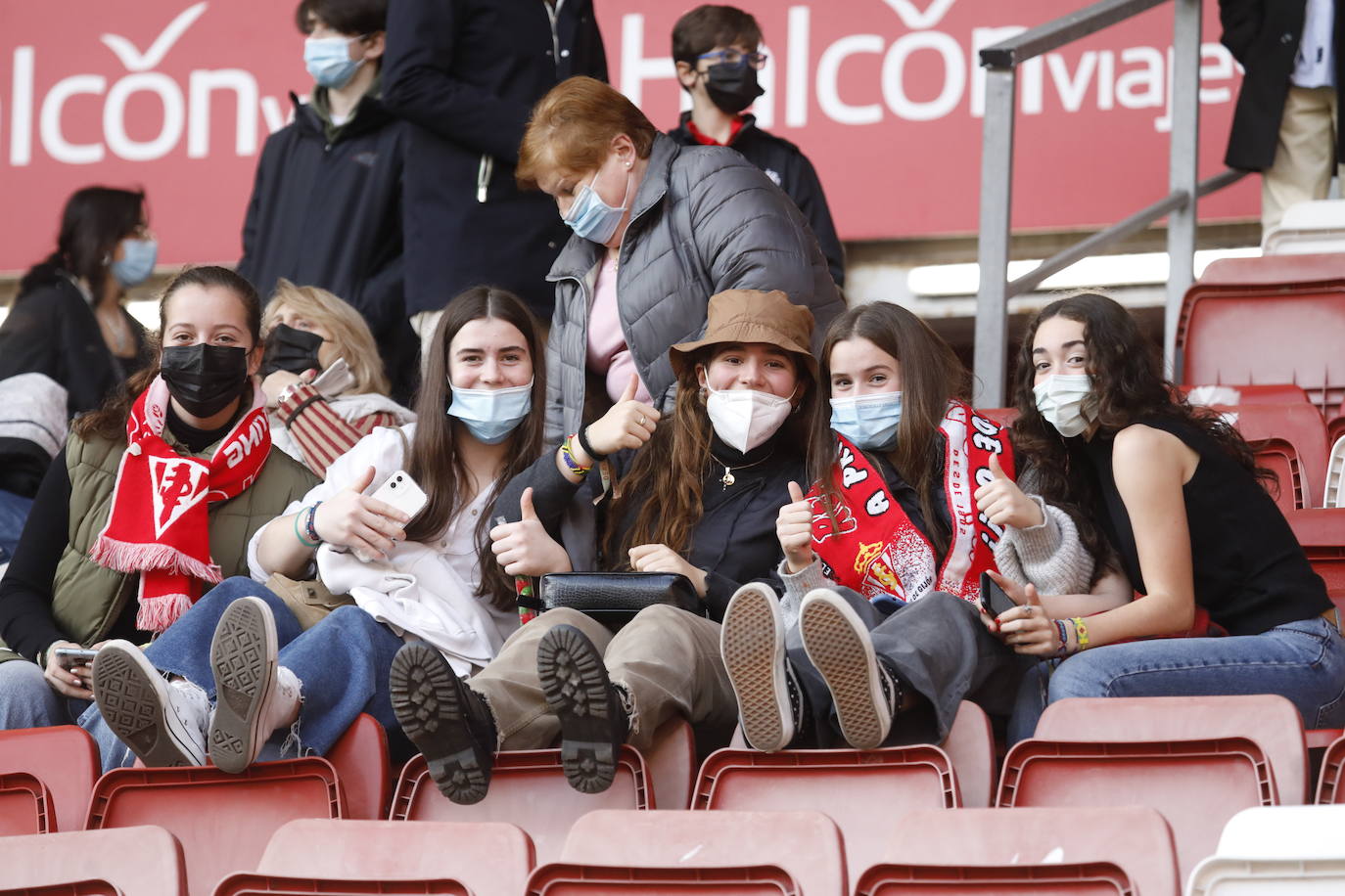 Fotos: ¿Estuviste en el Sporting - Lugo? ¡Búscate!