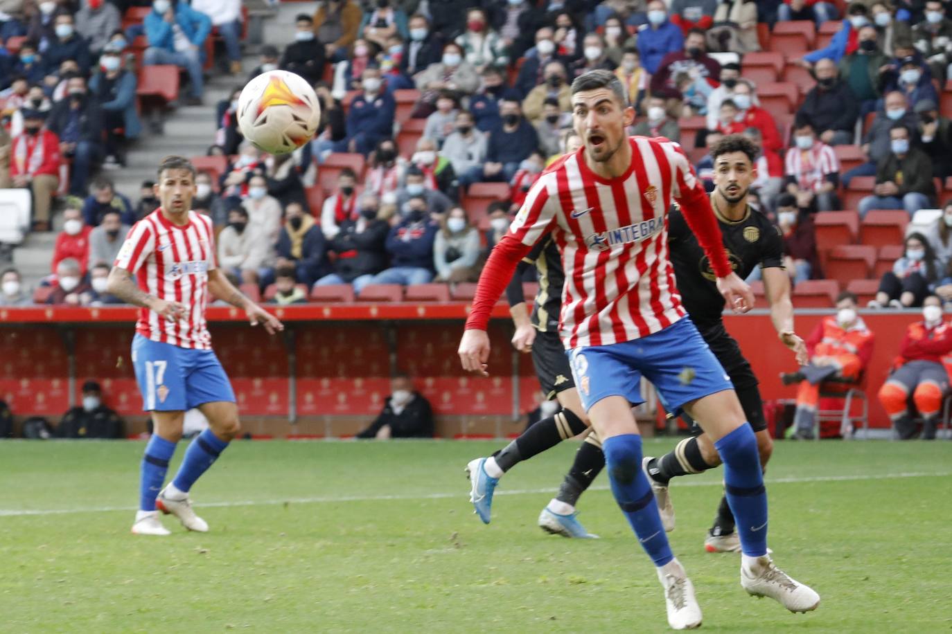 Fotos: Las imágenes de las mejores jugadas del Sporting - Lugo