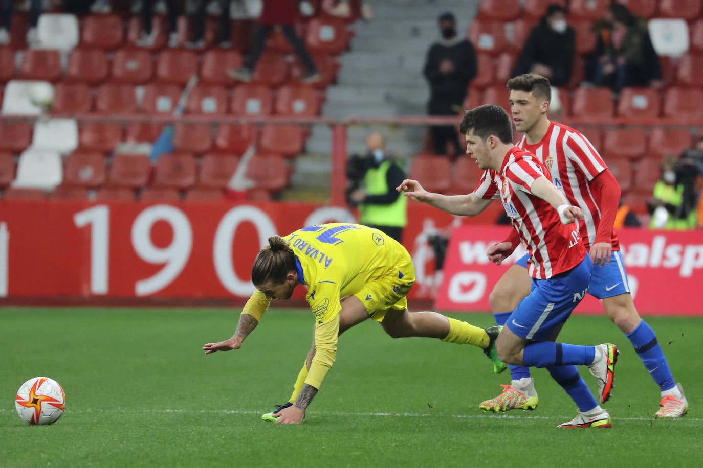 Fotos: Las mejores jugadas del Sporting-Cádiz