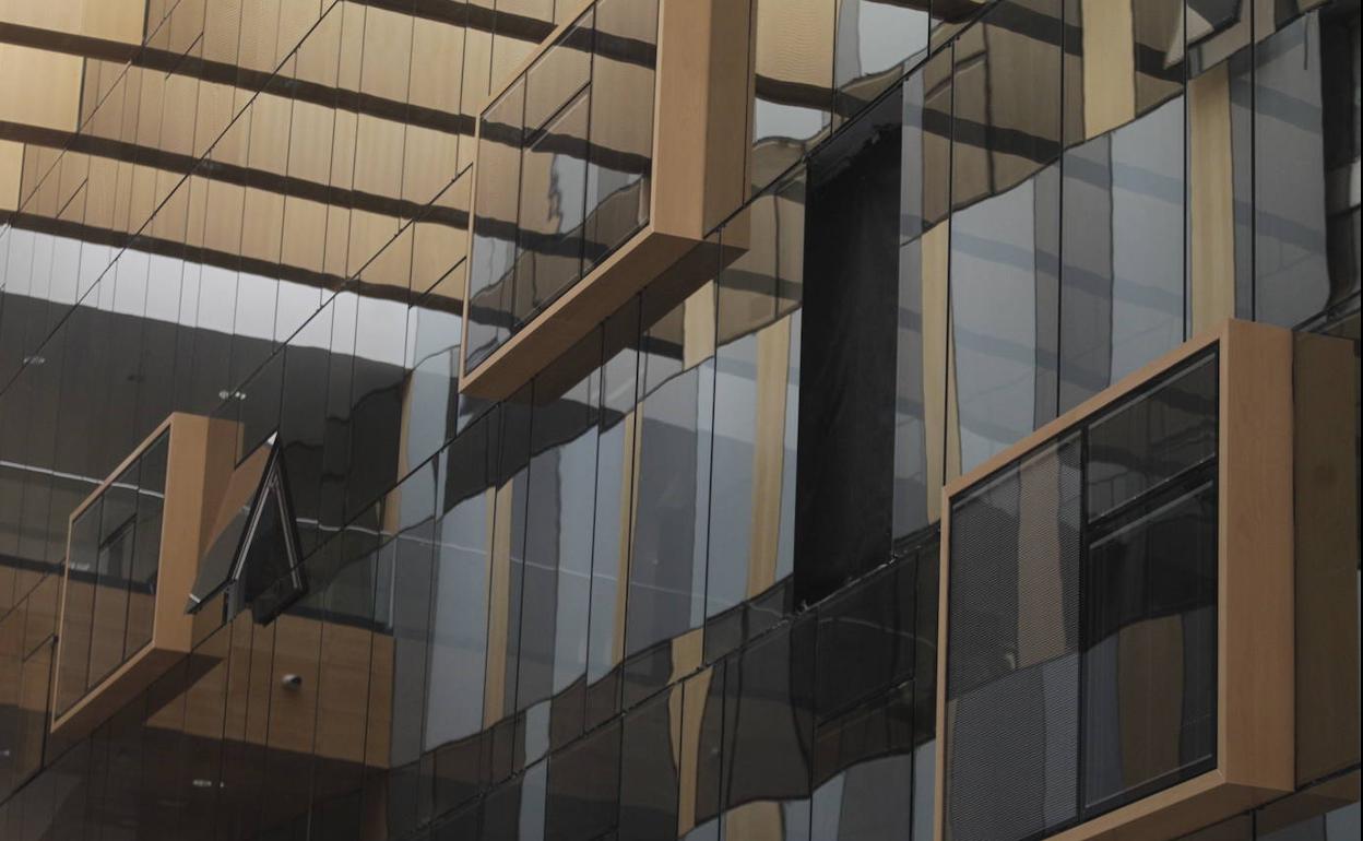 Cristaleras del Hospital Universitario Central de Asturias.