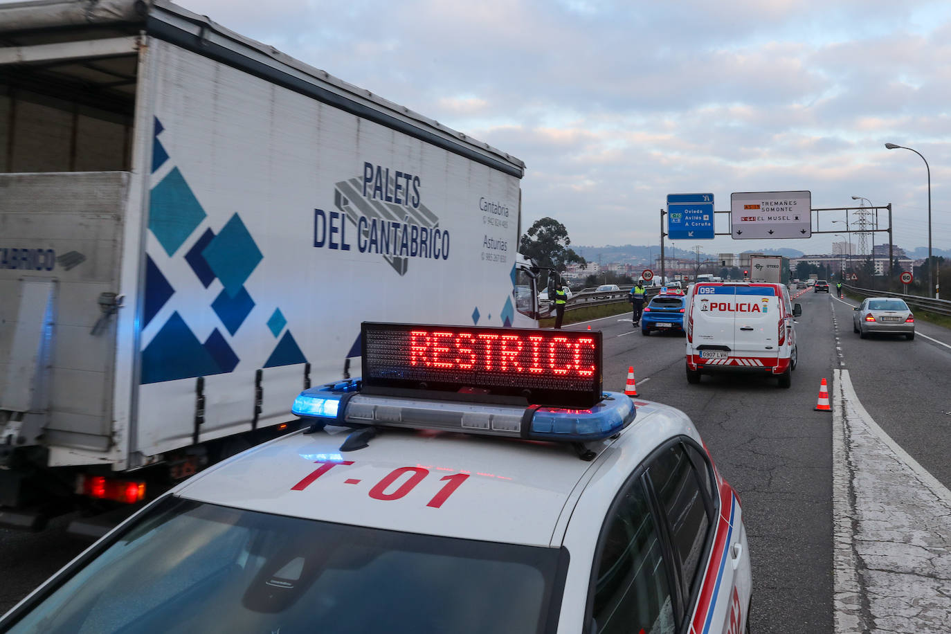 El Ayuntamiento ha elevado de nuevo el protocolo contra la contaminación en la zona oeste al nivel 1, lo que implica recuperar las restricciones de tráfico