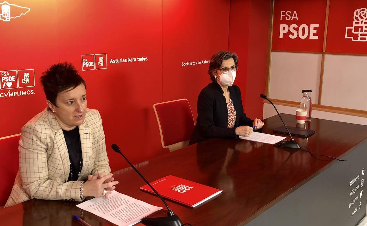 La rueda de prensa sobre la revalorización de pensiones ofrecida este viernes por María Fernández y María Jesús Álvarez. 