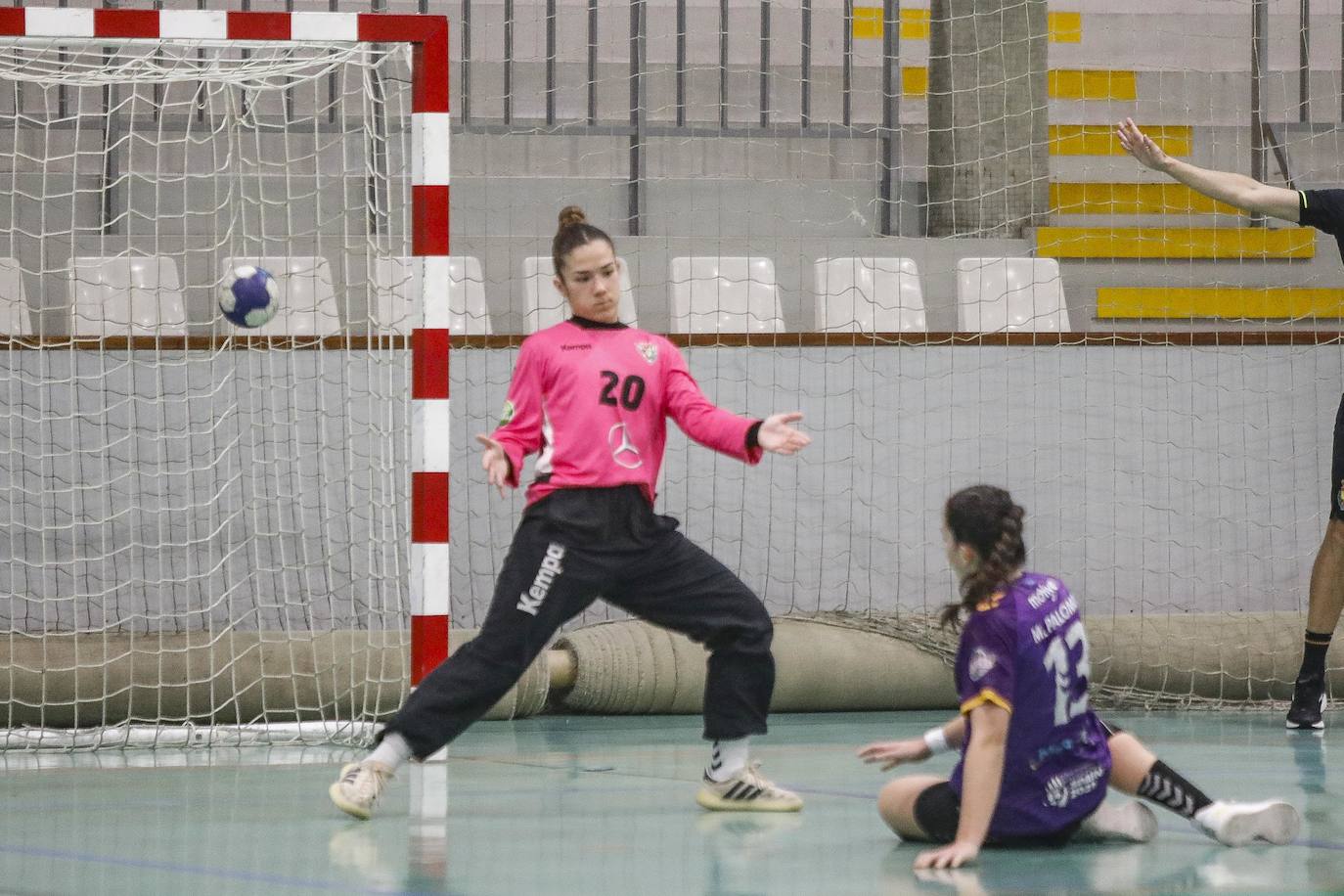 Fotos: Balonmano femenino: El Unicaja se clasifica para la Copa de la Reina