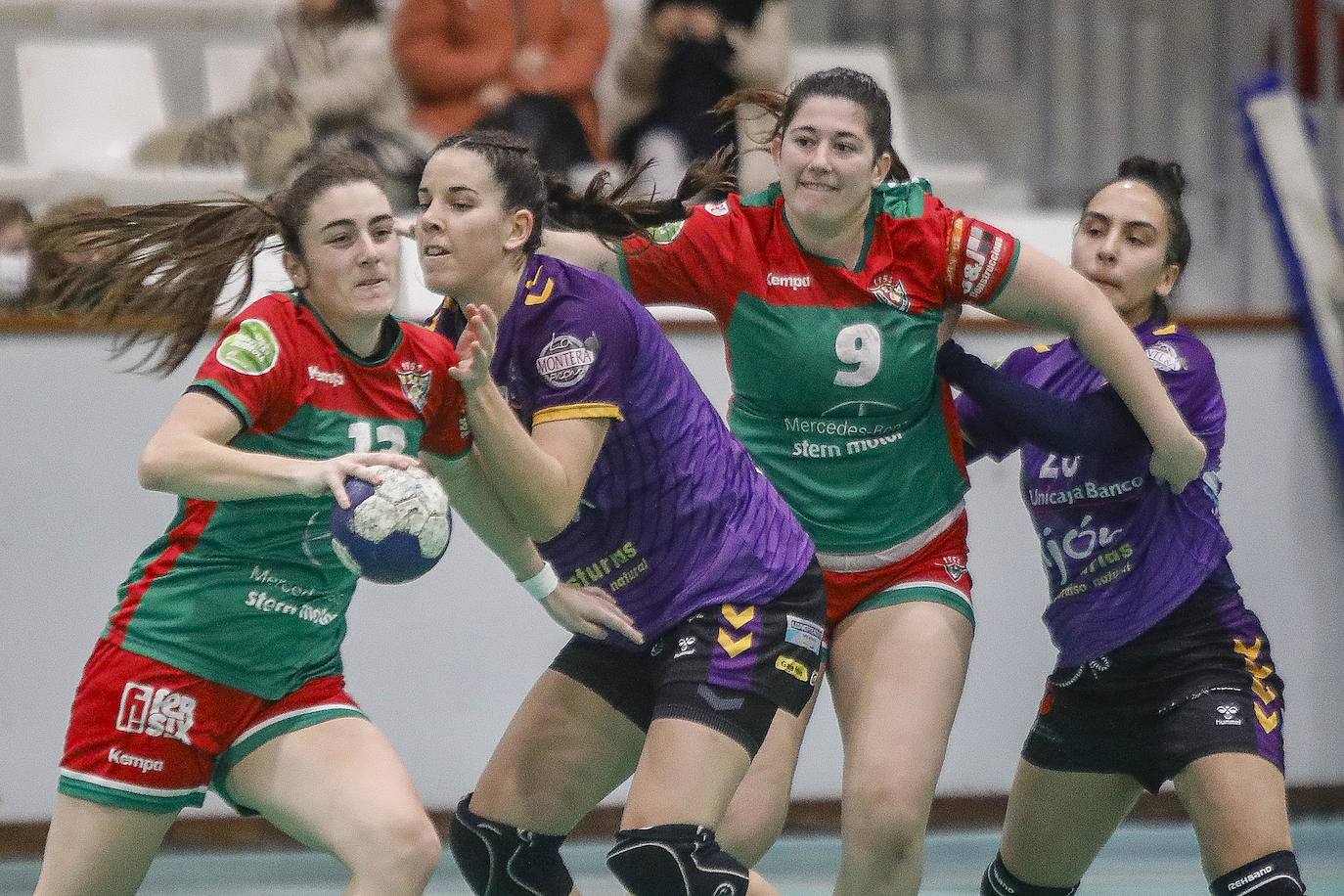 Fotos: Balonmano femenino: El Unicaja se clasifica para la Copa de la Reina