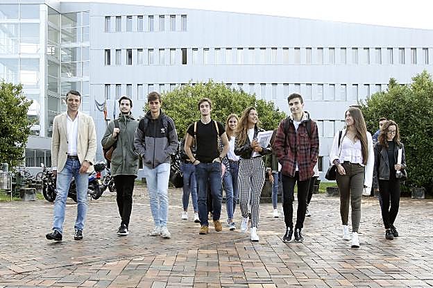 La Universidad busca remedios para la alta tasa de abandono y la baja demanda de algunos títulos