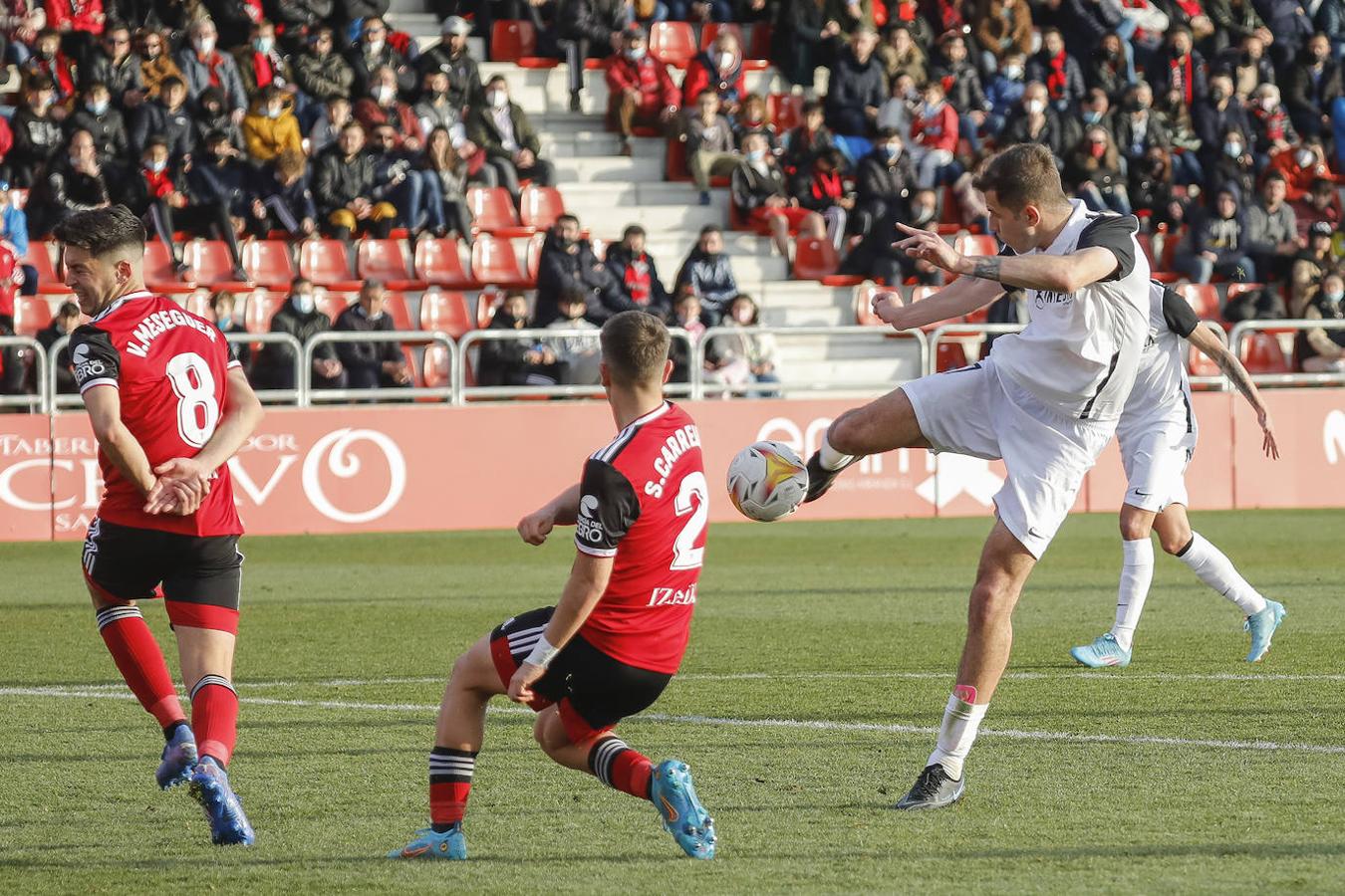 Djuka, Aitor y Rivera firman los tantos rojiblancos en un buen partido de los hombres de Gallego