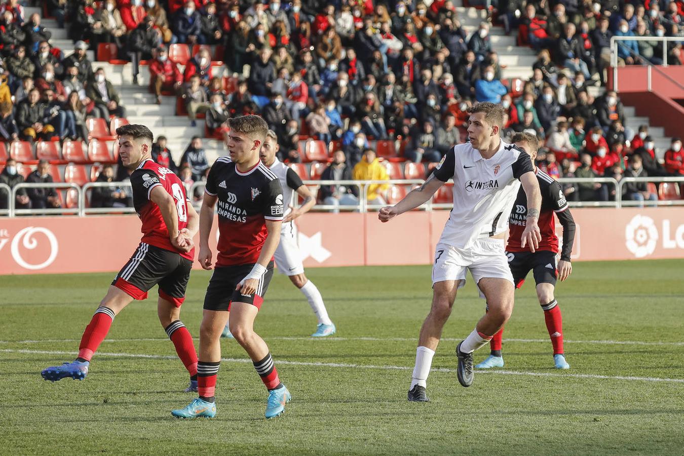 Djuka, Aitor y Rivera firman los tantos rojiblancos en un buen partido de los hombres de Gallego