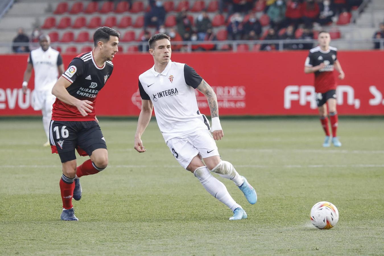 Djuka, Aitor y Rivera firman los tantos rojiblancos en un buen partido de los hombres de Gallego