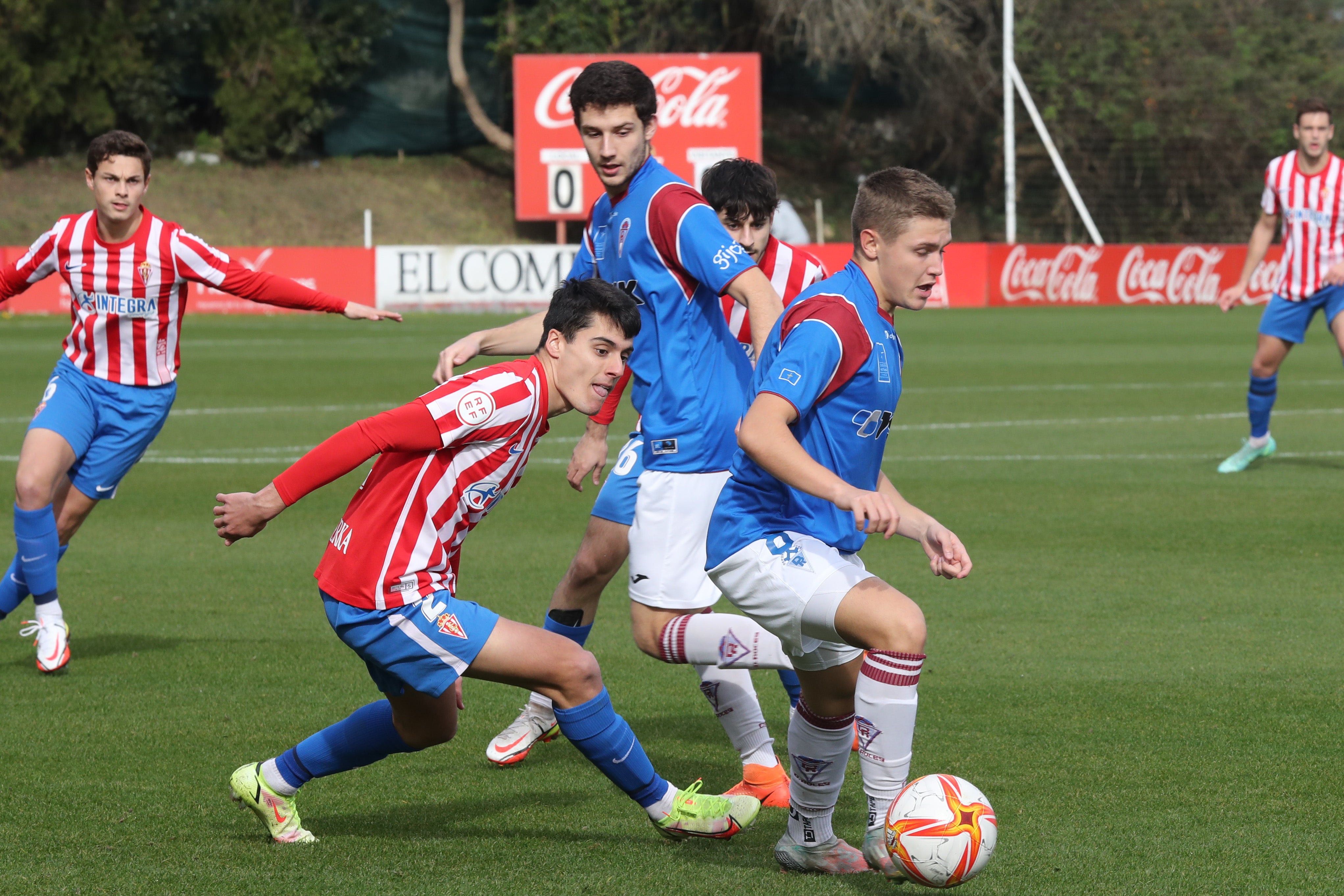 Fotos: Las mejores jugadas del Sporting B - Roces (6-0)