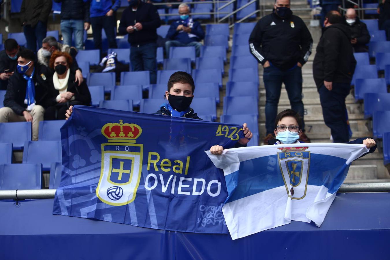 Fotos: ¿Estuviste en el Real Oviedo - Huesca? ¡Búscate!