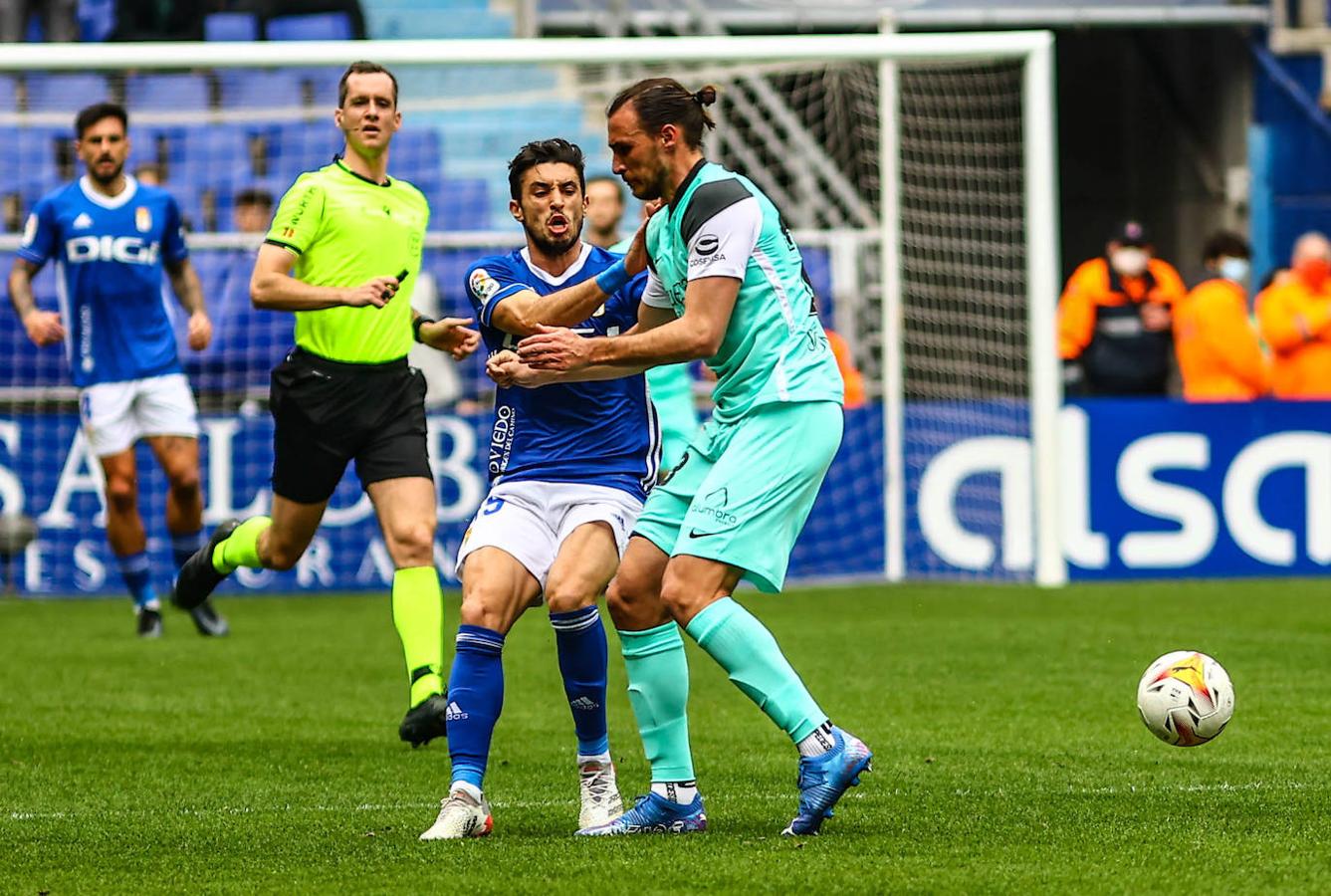 Fotos: Las mejores jugadas entre el Real Oviedo y el Huesca (3-3)