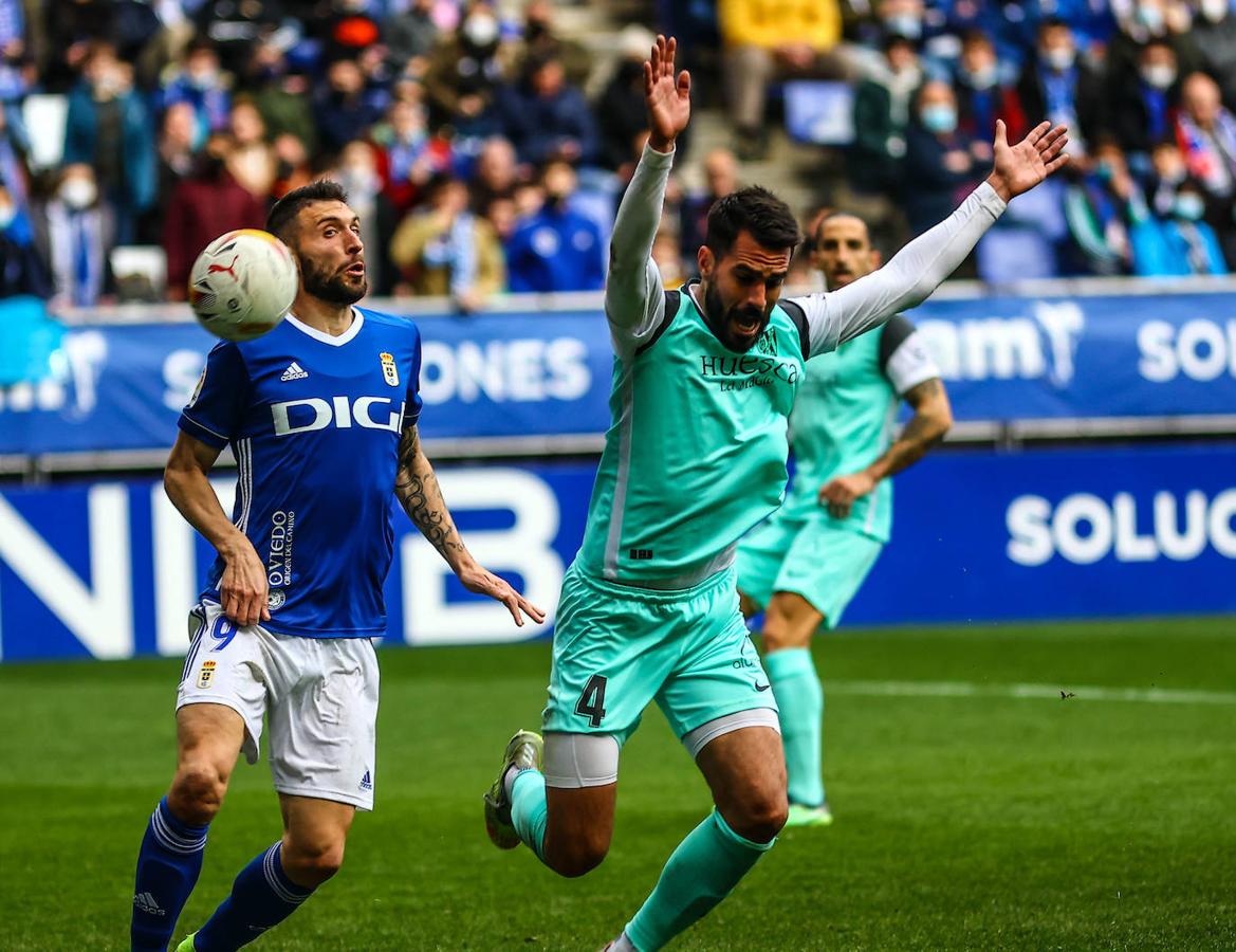 Fotos: Las mejores jugadas entre el Real Oviedo y el Huesca (3-3)