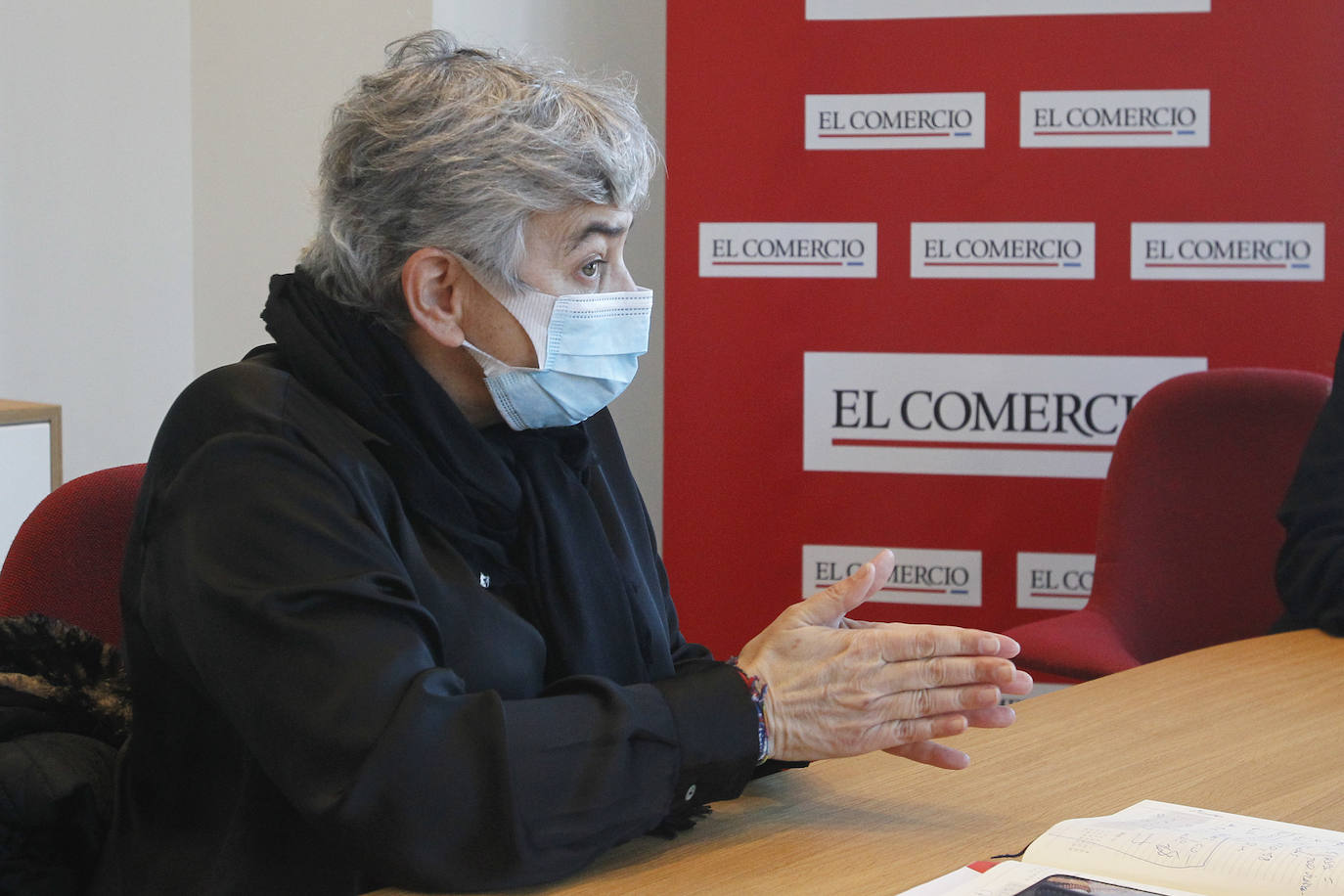 La alcaldesa, Ana González.