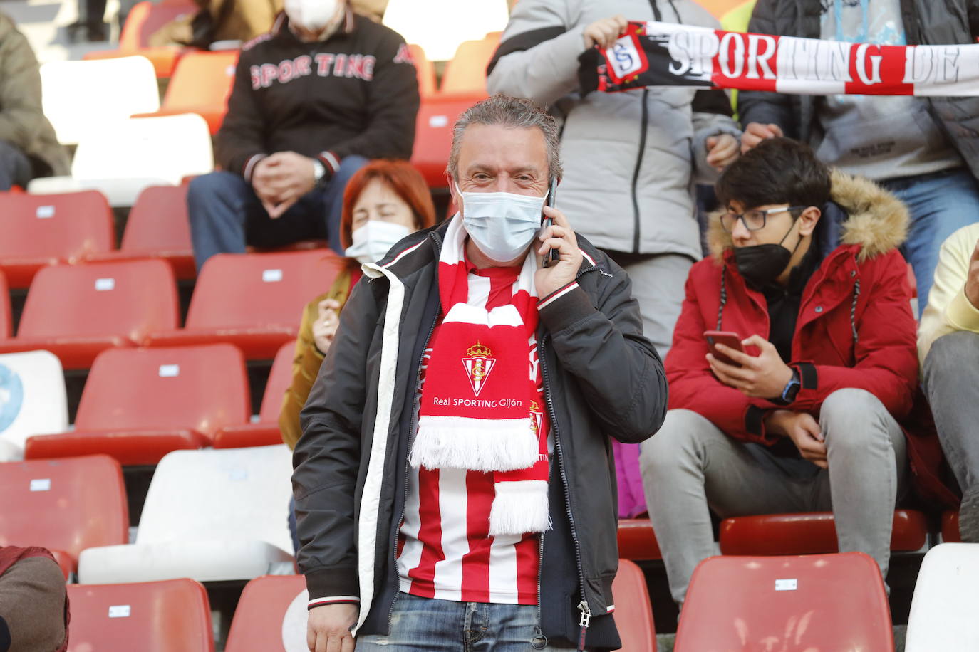 Fotos: ¿Estuviste en el Sporting-Ponferradina? ¡Búscate!