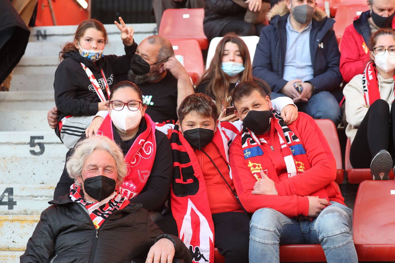 Fotos: ¿Estuviste en el Sporting-Ponferradina? ¡Búscate!