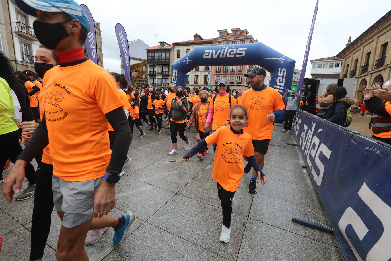 52 concejos de la región se visten de naranja en una carrera colectiva contra el cáncer infantil, organizada por la Asociación Galbán. El objetivo, recaudar fondos para promover la investigación bajo el lema «Una mejor supervivencia es posible». 