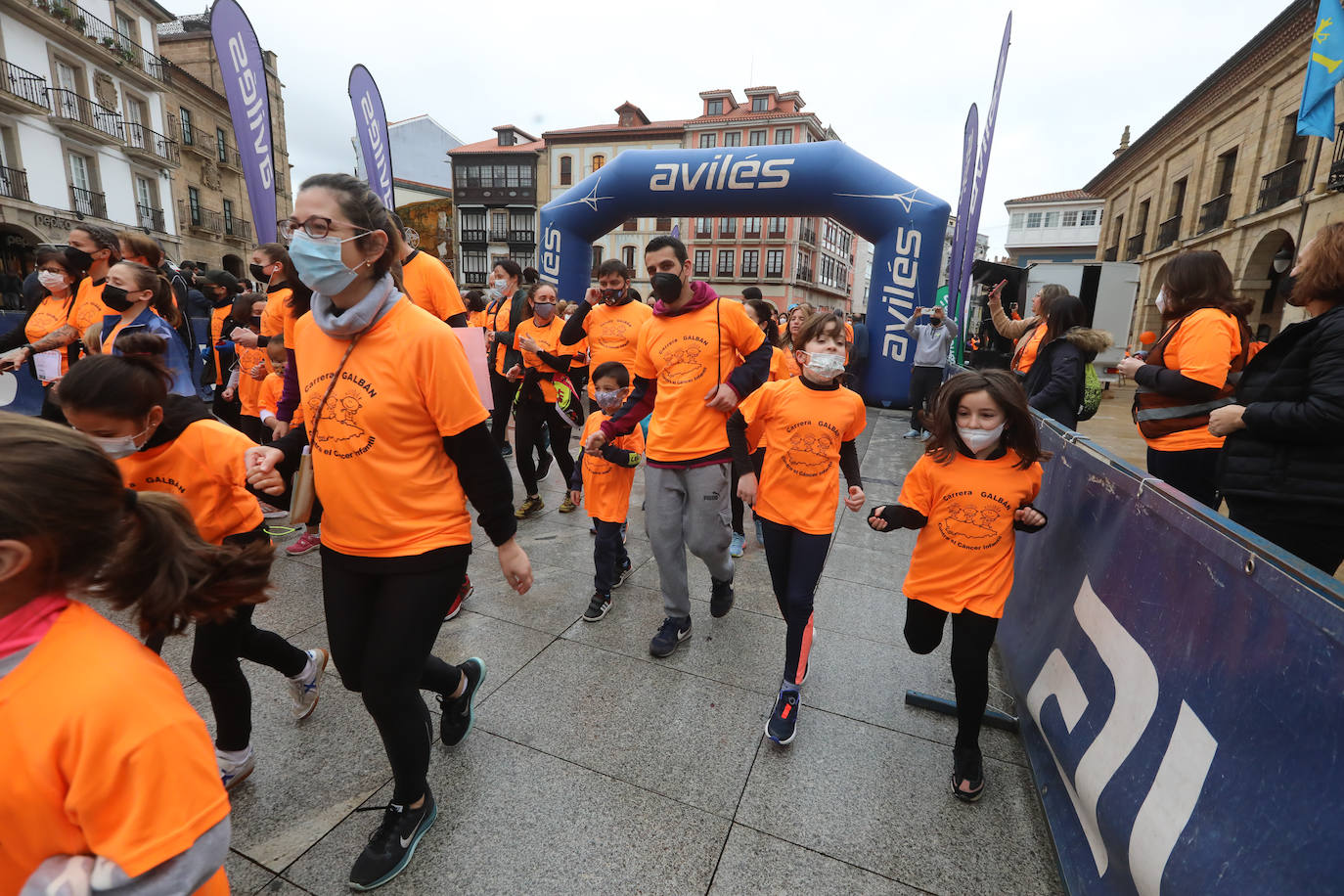 52 concejos de la región se visten de naranja en una carrera colectiva contra el cáncer infantil, organizada por la Asociación Galbán. El objetivo, recaudar fondos para promover la investigación bajo el lema «Una mejor supervivencia es posible». 