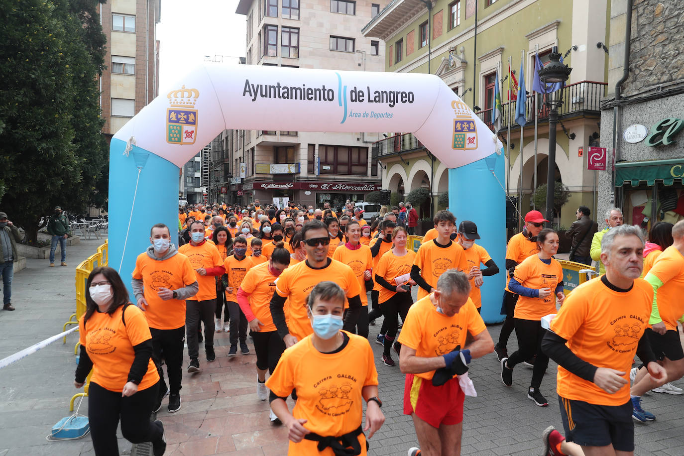 52 concejos de la región se visten de naranja en una carrera colectiva contra el cáncer infantil, organizada por la Asociación Galbán. El objetivo, recaudar fondos para promover la investigación bajo el lema «Una mejor supervivencia es posible». 