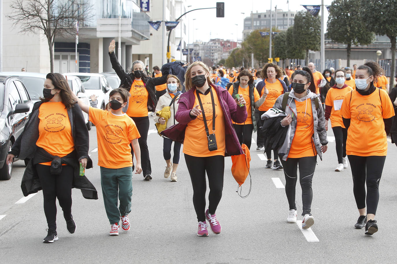 52 concejos de la región se visten de naranja en una carrera colectiva contra el cáncer infantil, organizada por la Asociación Galbán. El objetivo, recaudar fondos para promover la investigación bajo el lema «Una mejor supervivencia es posible». 