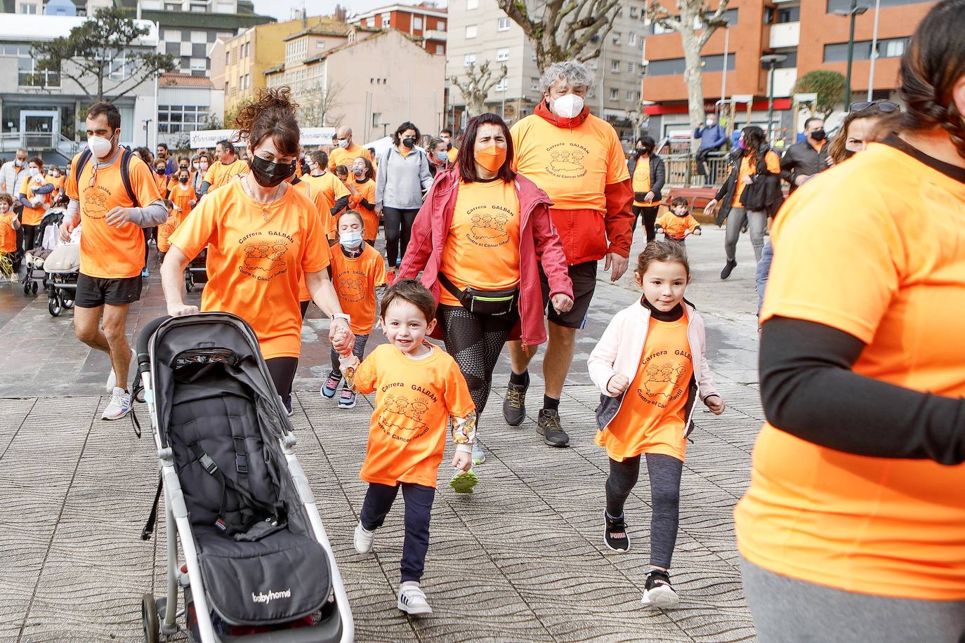 52 concejos de la región se visten de naranja en una carrera colectiva contra el cáncer infantil, organizada por la Asociación Galbán. El objetivo, recaudar fondos para promover la investigación bajo el lema «Una mejor supervivencia es posible». 