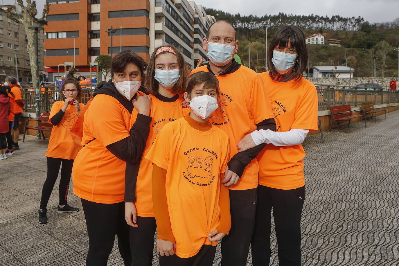 52 concejos de la región se visten de naranja en una carrera colectiva contra el cáncer infantil, organizada por la Asociación Galbán. El objetivo, recaudar fondos para promover la investigación bajo el lema «Una mejor supervivencia es posible». 