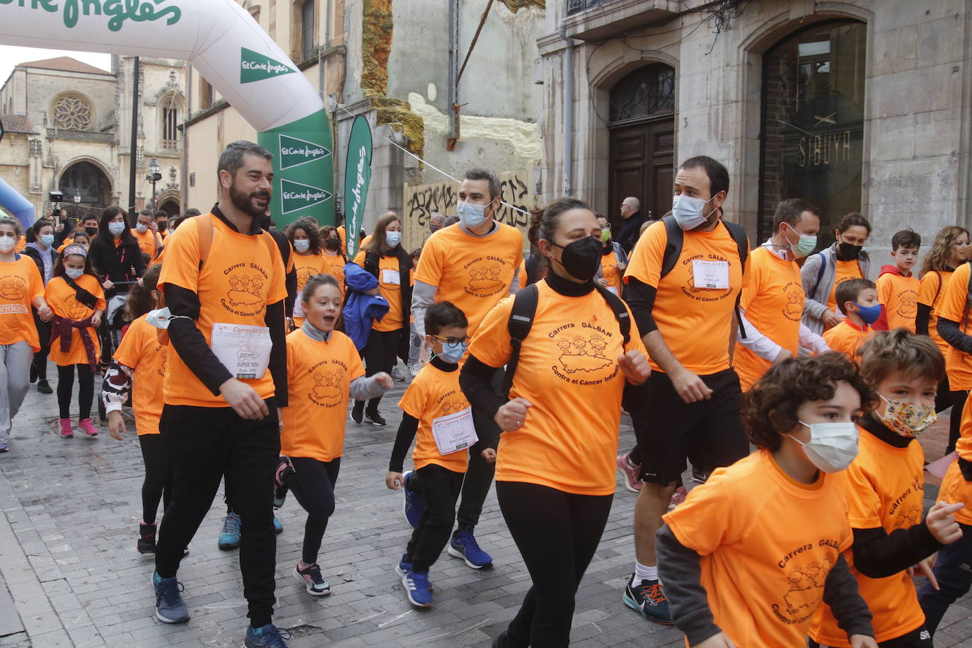 52 concejos de la región se visten de naranja en una carrera colectiva contra el cáncer infantil, organizada por la Asociación Galbán. El objetivo, recaudar fondos para promover la investigación bajo el lema «Una mejor supervivencia es posible». 