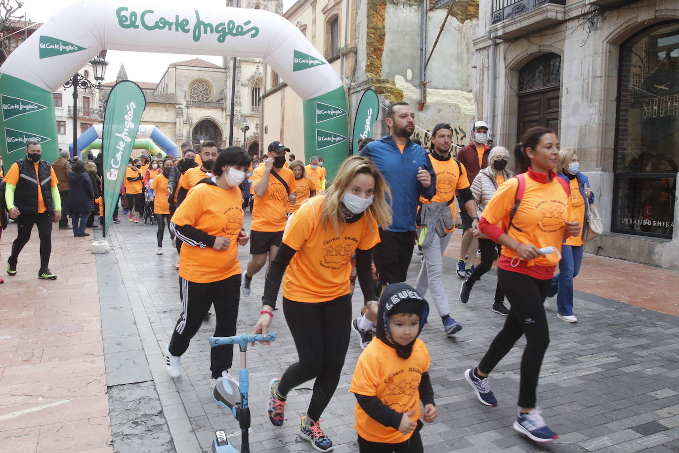 52 concejos de la región se visten de naranja en una carrera colectiva contra el cáncer infantil, organizada por la Asociación Galbán. El objetivo, recaudar fondos para promover la investigación bajo el lema «Una mejor supervivencia es posible». 