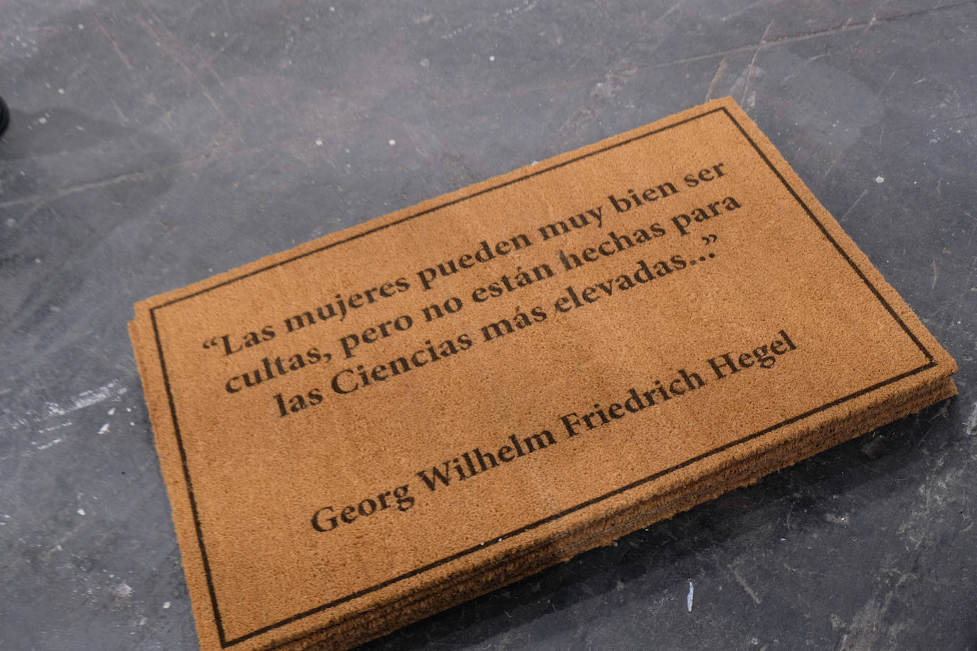La Feria Internacional de Arte Contemporáneo de Madrid, una de las más importantes del sector, comenzaba este miércoles tras dos años de pandemia. En esta primera jornada han acudido la Galería AMT, Galería Llamazares, Aurora Vigil-Escalera, Irma Álvaraez-Laviada, Avelino SALA, Carolina Compostizo y Fernando Masaveu.
